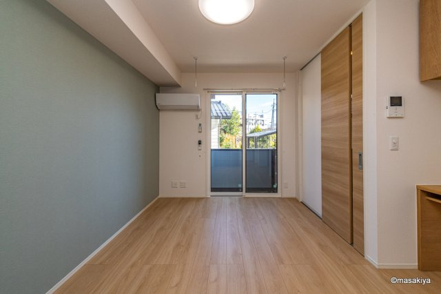 メゾン・ド・クーネルの居間・リビング