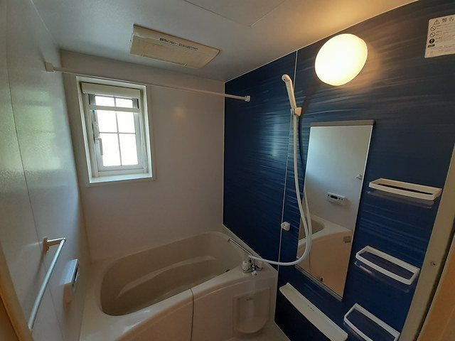 サンハイツ北六甲壱番館の浴室