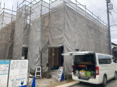 【外観】 | 豊橋市一色町字西内張 新築一戸建て 1号棟 | 現在建築中の外観画像です。ご内覧は同じメーカーの完成物件へご案内いたしますので、いつでもご相談ください！