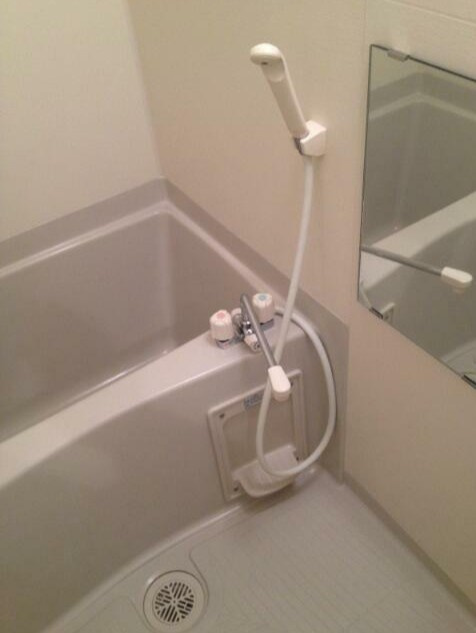 メインステージ八幡山の浴室