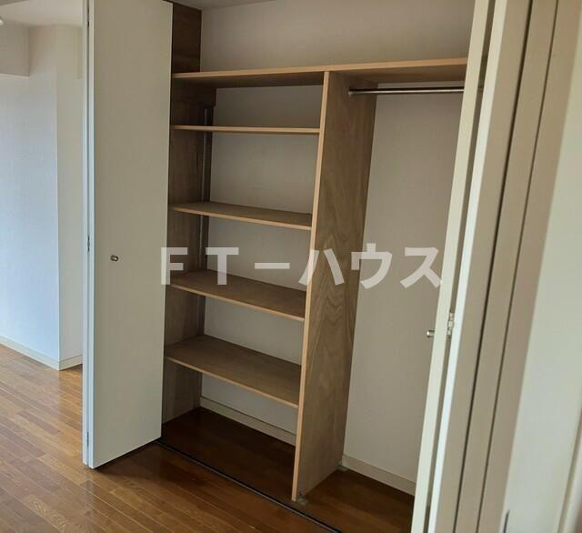 グランドパレス大久保の収納