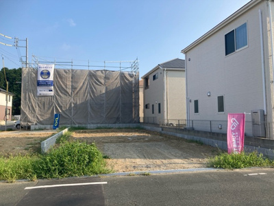 【外観】 | 豊橋市一色町字西内張 新築一戸建て 2号棟 | 現在建築中の外観画像です。ご内覧は同じメーカーの完成物件へご案内いたしますので、いつでもご相談ください！