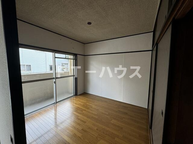 リバーハイム習志野台の居間・リビング