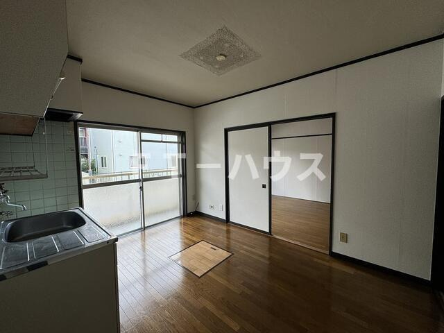 リバーハイム習志野台の居間・リビング