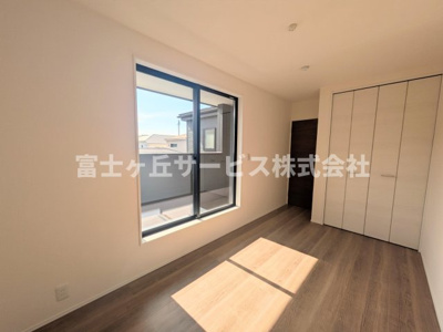 【洋室】 | 豊橋市一色町字西内張 新築一戸建て 4号棟 | 洋室です