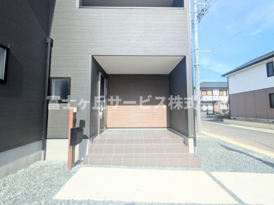 【エントランス】 | 豊橋市一色町字西内張 新築一戸建て 4号棟 | エントランスです