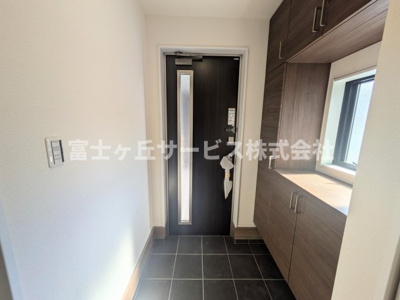 【玄関】 | 豊橋市一色町字西内張 新築一戸建て 4号棟 | 玄関です