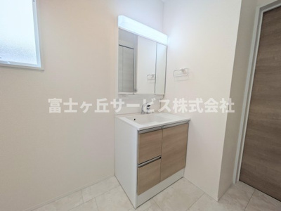 【独立洗面台】 | 豊橋市一色町字西内張 新築一戸建て 5号棟 | 独立洗面台です