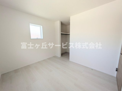 【洋室】 | 豊橋市一色町字西内張 新築一戸建て 5号棟 | 洋室です