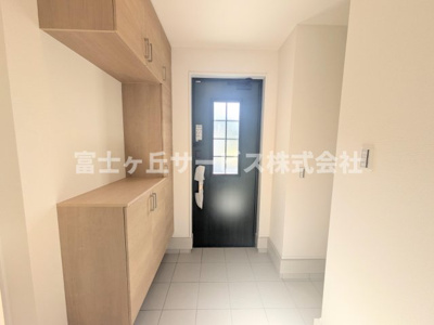 【玄関】 | 豊橋市一色町字西内張 新築一戸建て 5号棟 | 玄関です