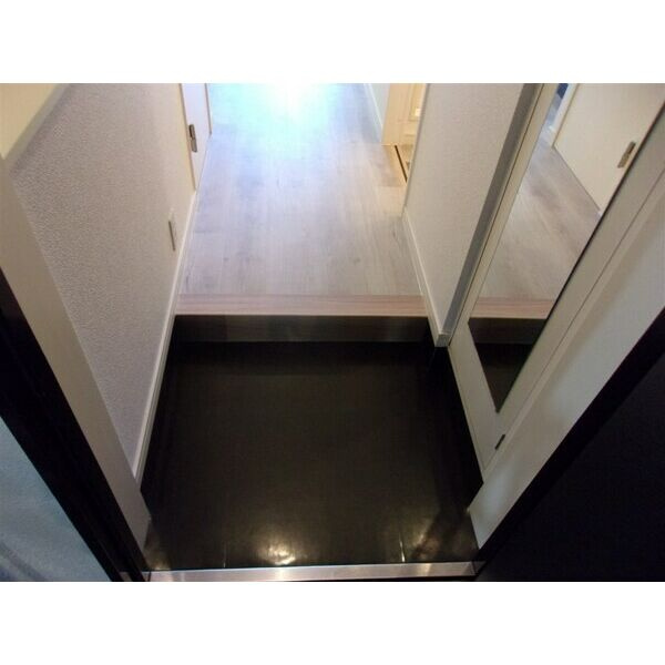 meLiV桜山　名古屋市賃貸　仲介手数料無料の玄関