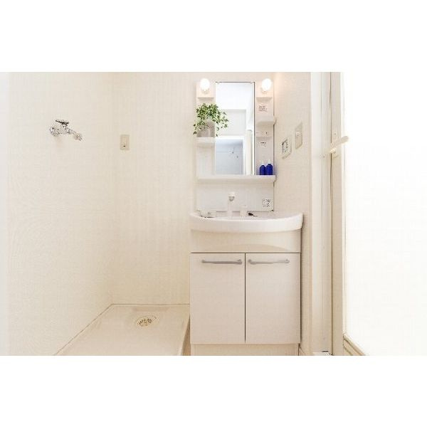 meLiV桜山　名古屋市賃貸　仲介手数料無料の洗面所