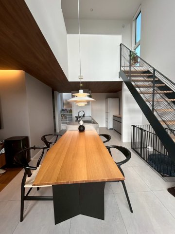 【居間・リビング】 | 高屋高美が丘９丁目の中古戸建て！