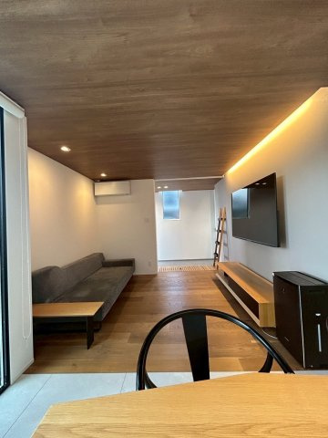 【居間・リビング】 | 高屋高美が丘９丁目の中古戸建て！
