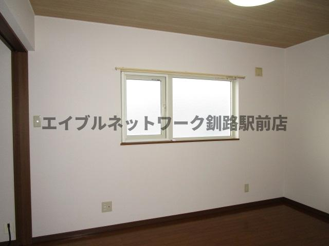 カトレアハイツの洋室