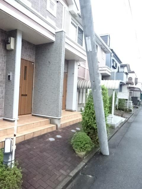 リトル・シャトウＹのエントランス|エントランス