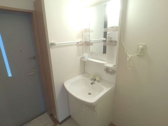 パティオ坂巻の独立洗面台|洗面台