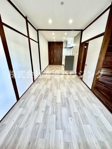 上小阪2丁目一戸建の居間・リビング