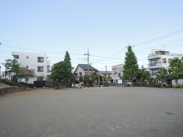 大東南児童公園まで100ｍ