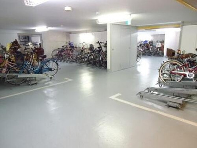 【その他】 | ローレルタワーサンクタス梅田 | 2階自転車置き場