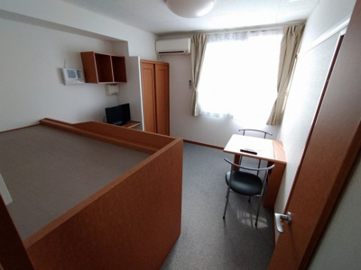 【その他】 | レオパレスホワイトコート高田西 | 1階はフローリング仕様です。