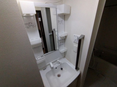 【内装】 | レオネクストシャトル杉田Ⅵ | 独立洗面台
