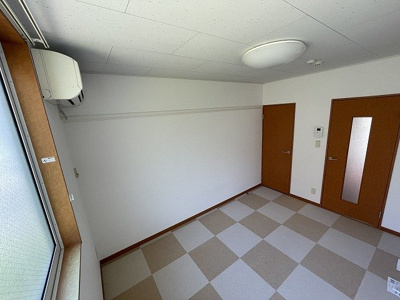 【居間・リビング】 | レオパレスフォレスト彩 | 1Fフローリング仕様。現況優先。