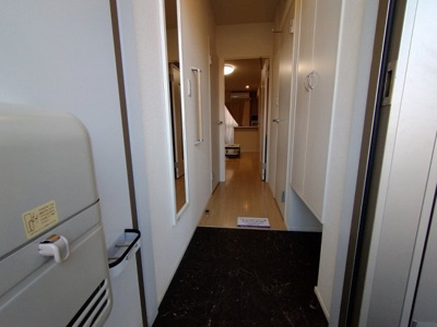 【玄関】 | ミランダアンネイハイム | 姿見付き　お出かけ前の確認に♪