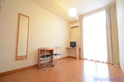 【居間・リビング】 | レオパレスベイフォレスト