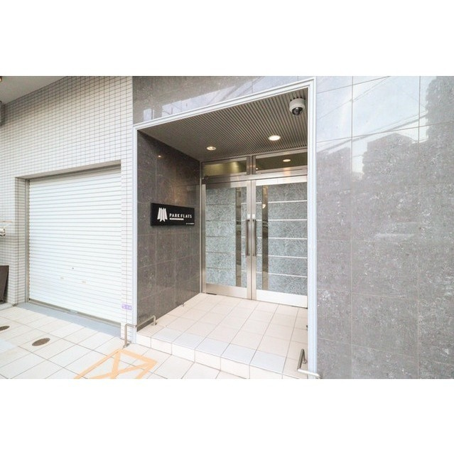 パークフラッツ野田阪神駅前のエントランス