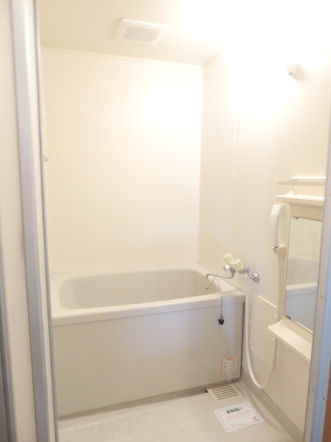 ニュ－シティ安本の浴室