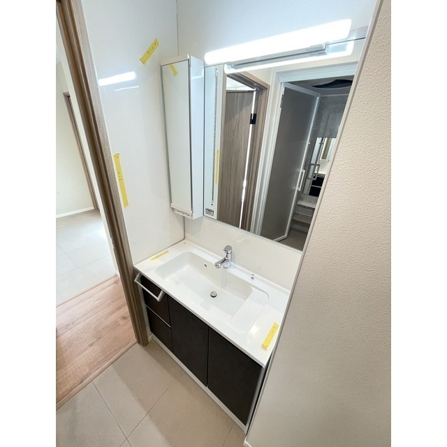 アゼリアの洗面所