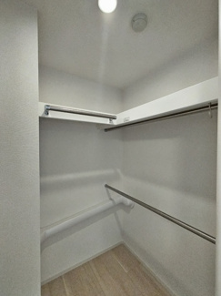 ウォークインクローゼット