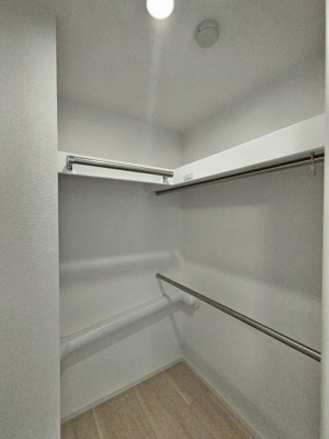 ウォークインクローゼット