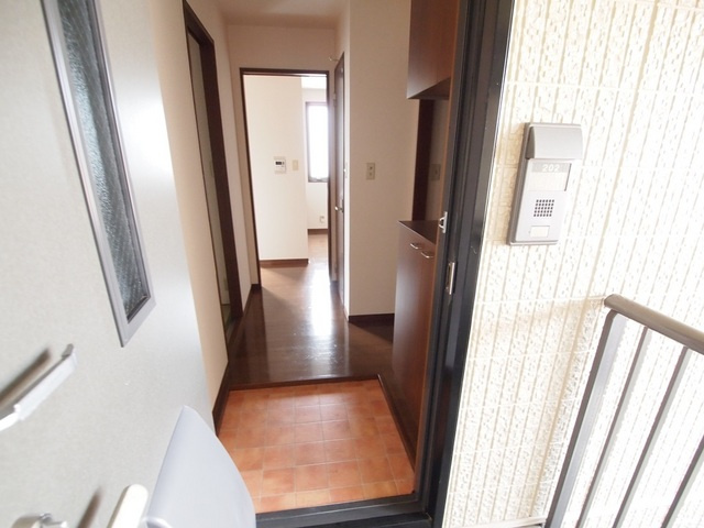 Happiness2番館の玄関