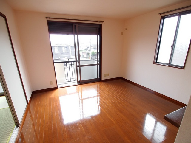 Happiness2番館の居間・リビング