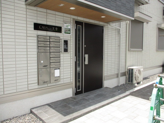 カーサ王寺のエントランス