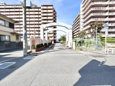 【その他】 | ふぁみーゆ松原 | スーパや小・中学校など生活施設が近くに揃う好立地！