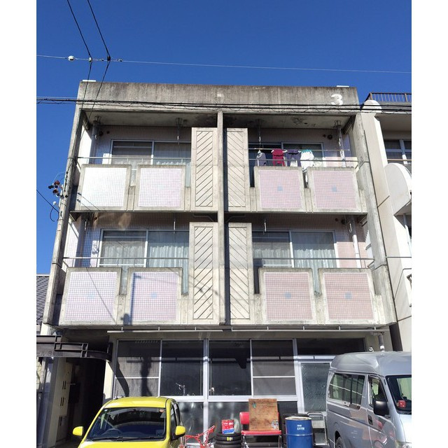 岐阜市山吹町４丁目のアパート