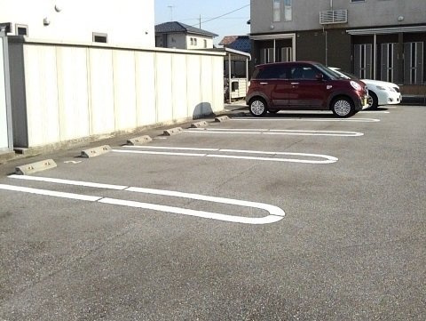 カレントⅡの駐車場|駐車スペースもあります