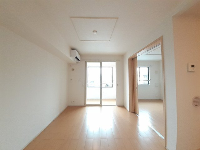 カレントⅡの居間・リビング|ゆったり過ごせる居間です