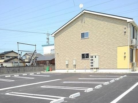 ソレイユ町村の駐車場|駐車場完備です