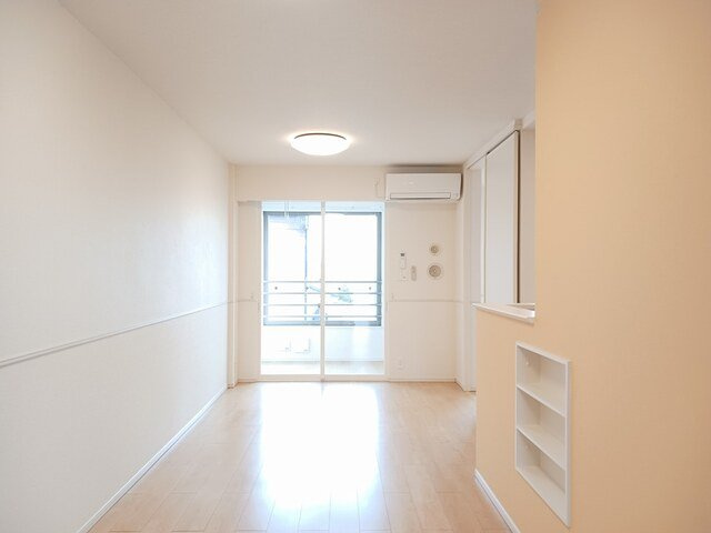 ボナール婦中の居間・リビング|ゆったり過ごせる居間です