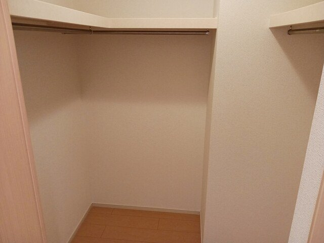 パインの収納|たっぷりとした収納スペースです