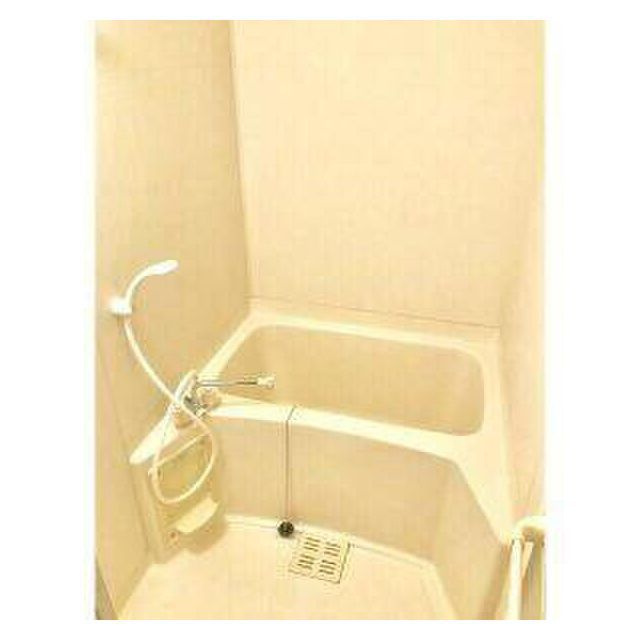 羽島市足近町市場のアパートの浴室