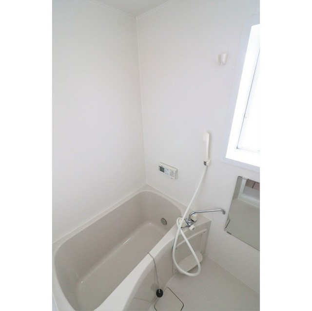 岐阜市柳津町東塚４丁目のアパートの浴室