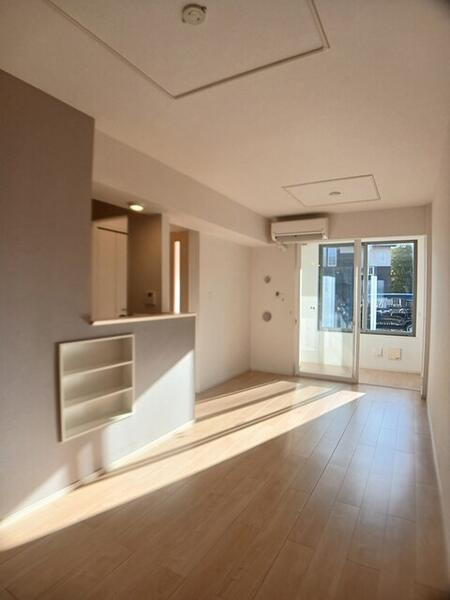 グランプラシードＢの居間・リビング