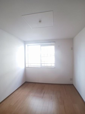 【洋室】 | ソレアード・プラーサＡ