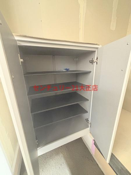 アート大正の玄関