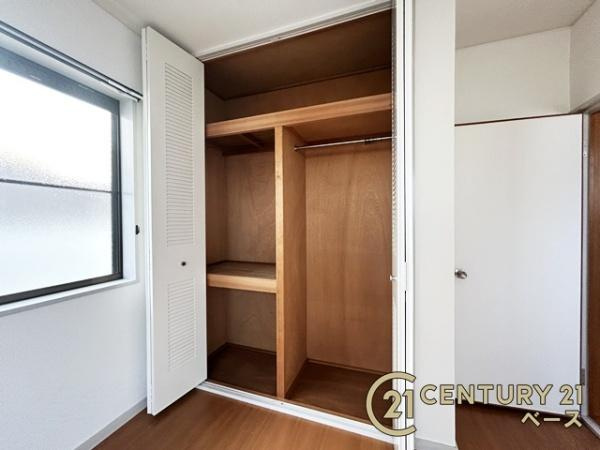 天理市二階堂上ノ庄町　一戸建の収納|■現地撮影写真■全居室に広々収納スペース完備！